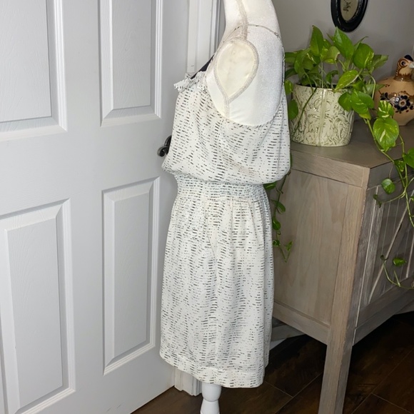 BCBGeneration Black/White/Seafoam Racer Back With Mesh Pocketed Dress Size M - Picture 4 of 10